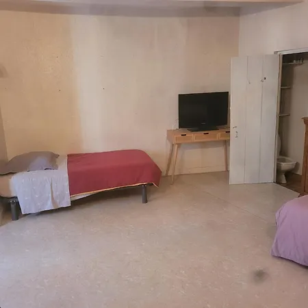 Maison Ancienne Et Simple